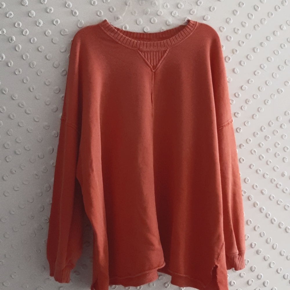 Sweatshirt